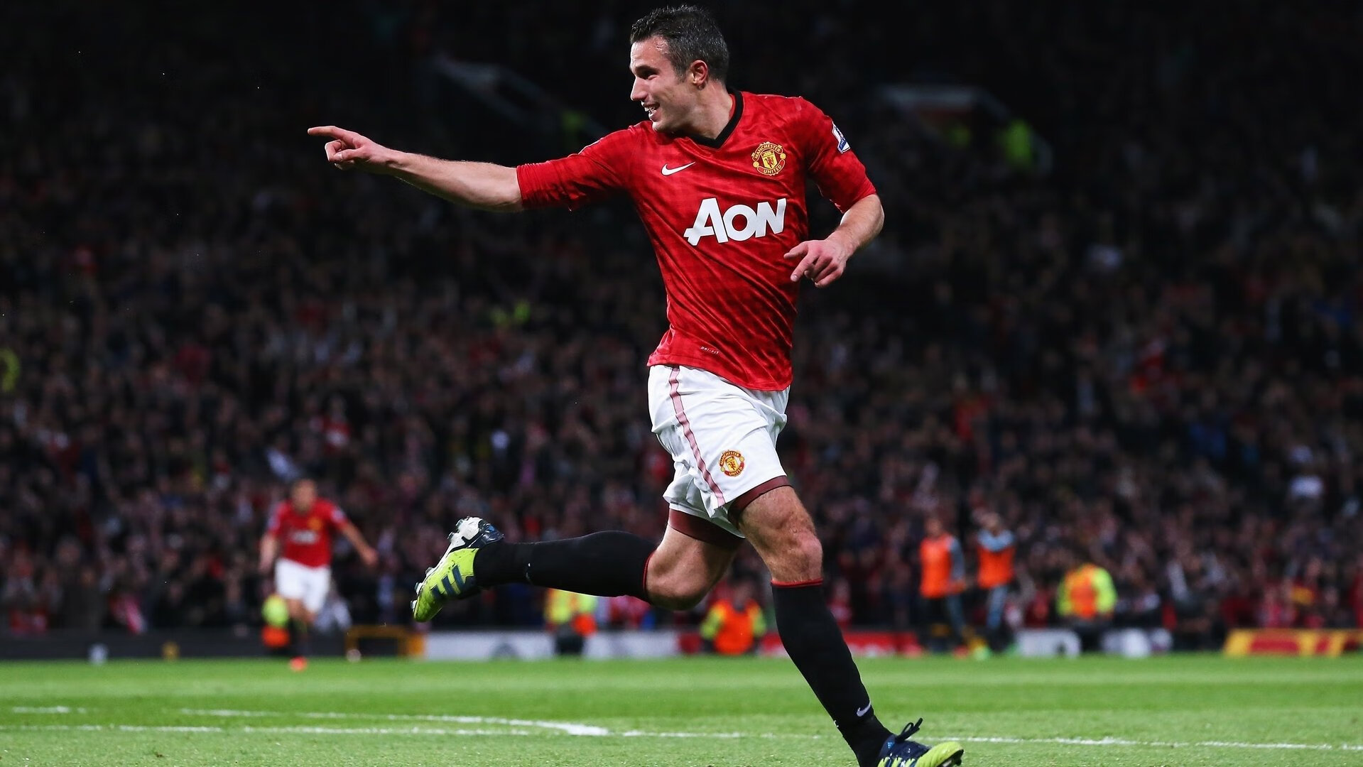 东契奇29+11+10:送约基奇式妙传被犯规后随手一扔超远命中,约契奇和东契奇合照